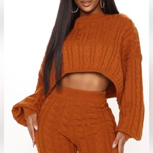 Oversized cropped sweater